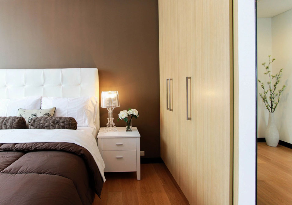 bed-side-table-web